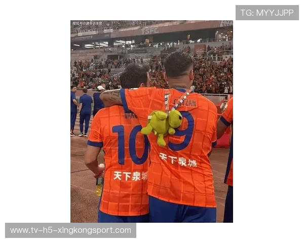 泰山主场10轮不败，瓦科复刻梅西神迹却失点，克雷桑受感谢，泰山队主力